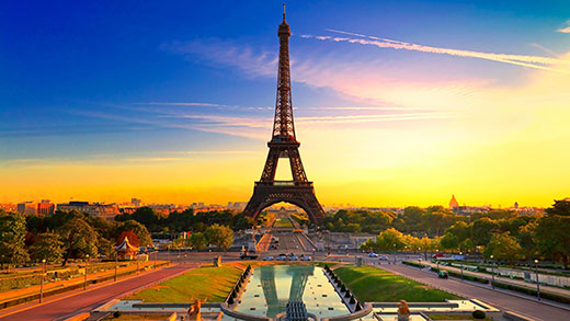 Ейфелева вежа і сади Трокадеро в Парижі, Франція