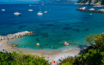Пляж на острові Капрі, Італія